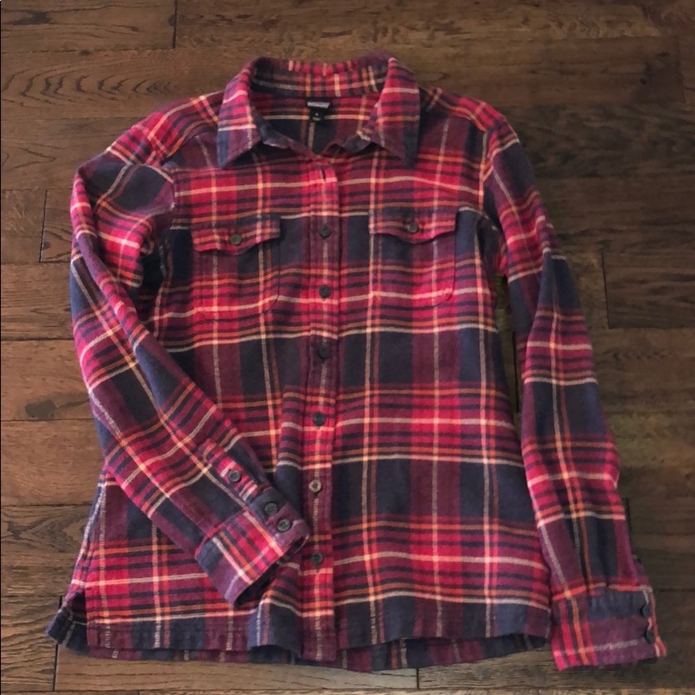 Patagonia flannel preowned size 6